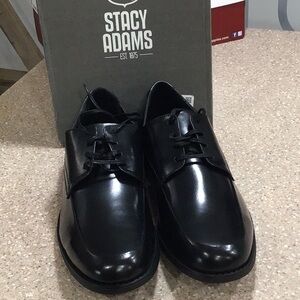 Mens Black dress shoes. Lace up size 14 Wide